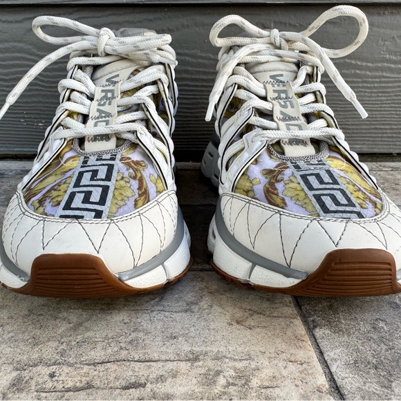 New Versace Trigreca Sneakers Size 38 Made in Italy Barocco Print - Picture 6 of 11